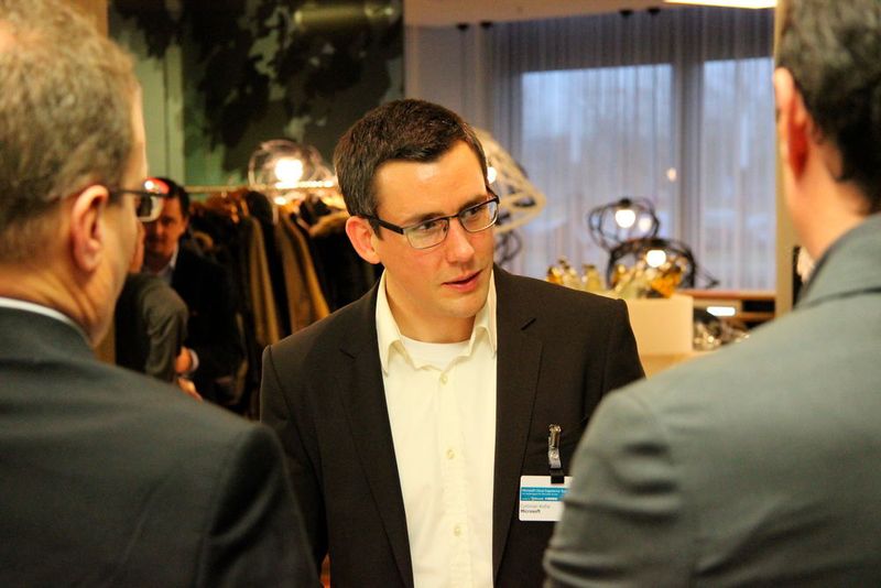 … erfuhren die Teilnehmer im Worldcafé mit Corbinian Kothe und konnten Pro und Cons mit ihrem Ansprechpartner diskutieren. (Vogel IT-Medien)