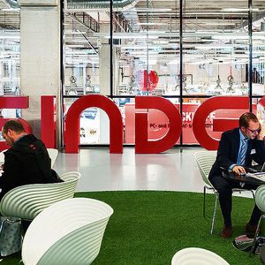 Douglas Krebs erinnert bereits heute an die SINDEX 2018. Aussteller und Besucher sollten sich das Datum vom 28.-30.8.2018 in ihrer Agenda vorreservieren. 