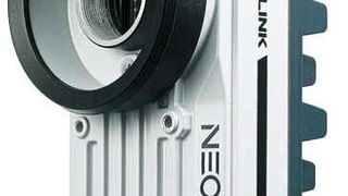 Die intelligente Kamera Neon-1021 mit integrierter Bildverarbeitungssoftware eignet sich mit ihrem robusten IP67-Gehäuse und den M12 Steckverbindern für den Einsatz in rauen Industrieumgebungen. (Stemmer Imaging)