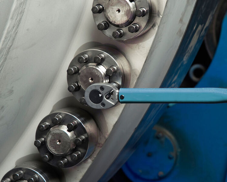 Superbolt-Spannelemente teilen das Drehmoment auf mehrere kleine Druckschrauben auf und ermöglichen so hohe Vorspannwerte, die mit einfachen Handwerkzeugen erzielt werden können. (Nord-Lock/Martin Magntorn)