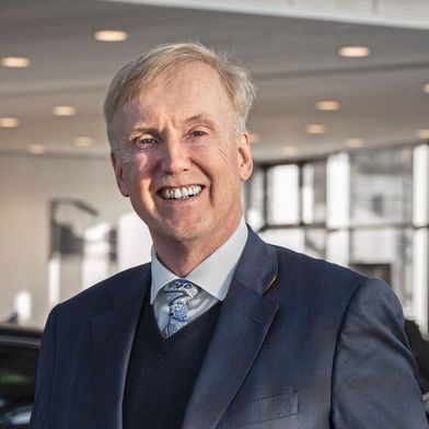 Heinz-Dieter Tiemeyer: „Bei den gravierenden Bewegungen im Markt, der sich fast täglich durch internationale Hersteller sowie internationale Automobilgruppen und Veränderungen bei den traditionellen Herstellern wandelt, benötigen die wichtigen Handelsgruppen eine relevante Größenordnung, um bei den Herstellern Gehör zu finden.“ (Bild: Tiemeyer-Gruppe)