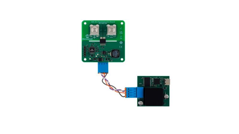 Die Stromsensoren bilden einen Bestandteil des von Microchip Technology vorgestellten Referenzdesigns zur Erkennung von Lichtbogenfehlern durch maschinelles Lernen.(Bild:  Asahi Kasei Microdevice)