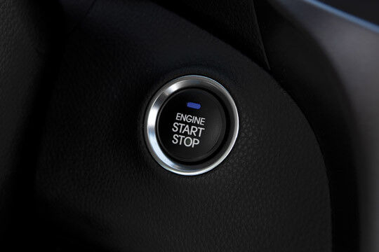 ...oder der Startknopf, der in Verbindung mit dem Smart-Key-System kommt...  (Foto: Hyundai)