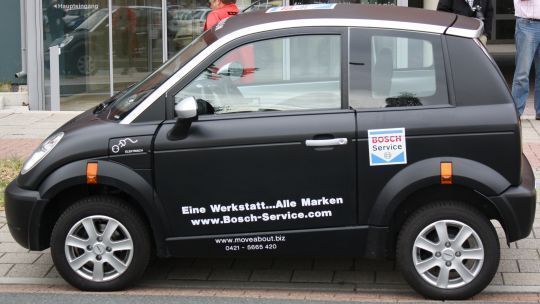 Für „Think City“-Elektrofahrzeuge werden die Bosch Service Experten zukünftig alle Wartungs- und Reparaturarbeiten durchführen. Dies hat Bosch in einer Kooperation mit dem Importeur der Fahrzeuge, der Move About GmbH, Bremen, vereinbart. (Archiv: Vogel Business Media)