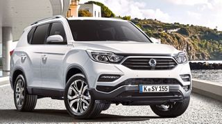 Die Welt liebt weiße Autos. Vor 20 Jahren wäre dieser Rexton – zumindest in Deutschland – noch schwer verkäuflich gewesen. (Bild: Ssangyong)