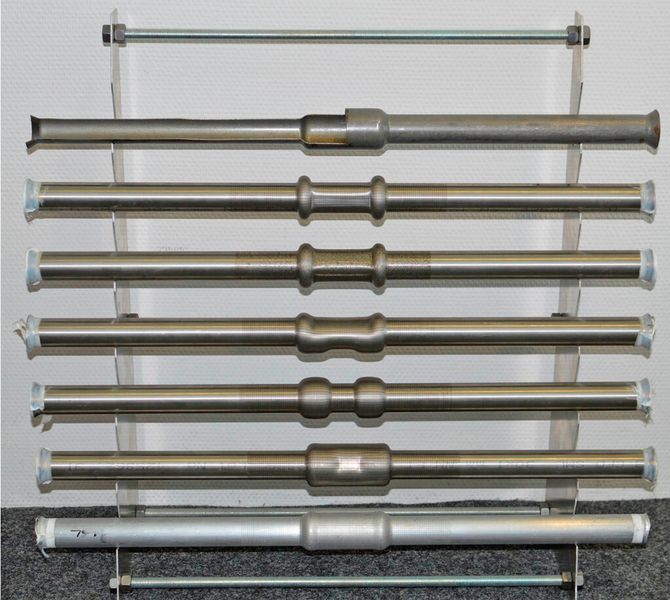 Bild 1: Diese langen, dünnen Rohre wurden während der IHU-Versuche mit unterschiedlichen Geometrien versehen. (Bild: IFU Stuttgart)