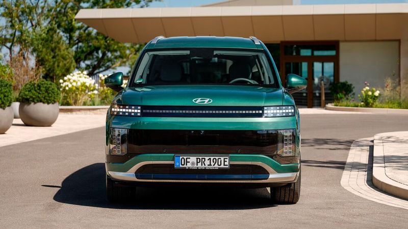 Die mächtigen Maße wurden recht pfiffig kaschiert. (Bild: Hyundai)