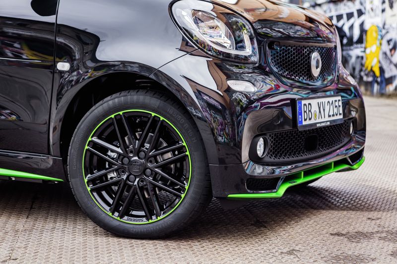 ... auch der viersitzige Forfour mit Batterieantrieb zu haben. (Daimler)