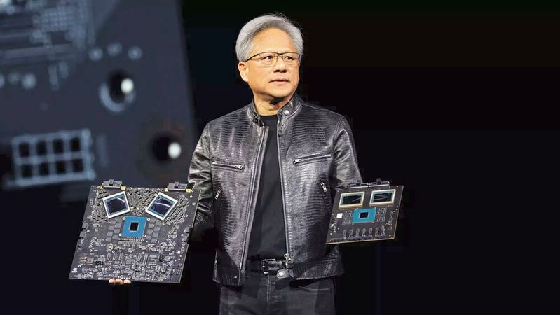 Jensen Huang bei einer Präsentation der GB200-Grace Blackwell Plattform: Der Gründer und CEO von Nvidia wurde für seinen Beitrag zum Vorantreiben von KI-Technologien mit dem Imec Lifetime Achievement Award 2026 ausgezeichnet.(Bild:  Nvidia)