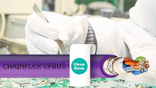 Certifiés et testés, les nouveaux câbles chainflex CFBUS.LB.045 (CAT5e) et CFBUS.LB.049 (CAT6) homologués pour les salles blanches tiennent plus de 24 millions de cycles.  (igus)