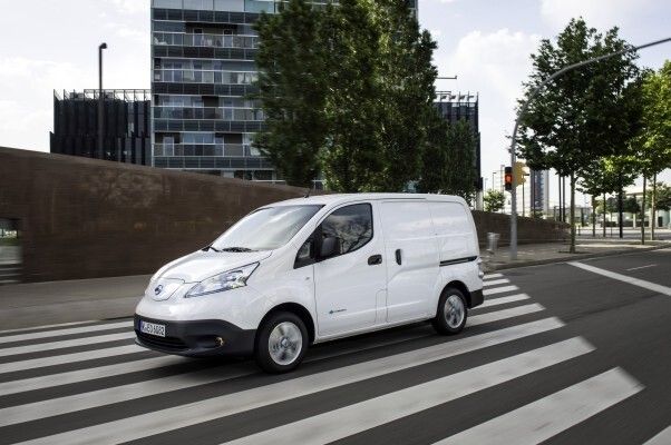 Der elektrische Kleintransporter Nissan e-NV200 verbindet das Beste aus zwei Welten (Nissan)