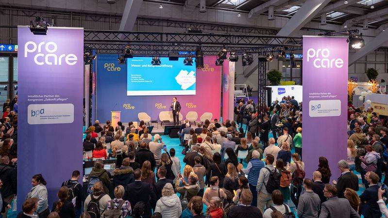 Die Pro Care feierte am 11. und 12. Februar 2025 ihre Premiere auf dem Messegelände in Hannover – mit 5.400 Teilnehmerinnen und Teilnehmer aus ganz Deutschland. (Bild:  © Rainer Jensen / Deutsche Messe)