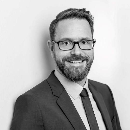 Dr. Sebastian Hiessl, Fachbereichsleiter Biotechnologie Dechema e.V. und Head of Business Development Dechema Analysis + Consulting.(Bild:  Dechema)