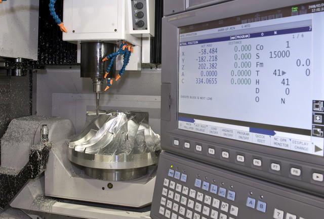Bild 2: Okuma setzt bei CNC, absoluten Weg- und Rotationsmesssystemen sowie bei Spindelmotoren, Achs- und Werkzeugantrieben auf eigene Entwicklungen. Bild: Hommel (Archiv: Vogel Business Media)
