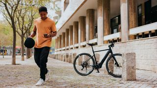 Wahlweise per Smartphone oder Kiox-Display lässt sich bei Bosch-Bikes das sogenannte E-Bike-Lock aktivieren. (Bild: Bosch)