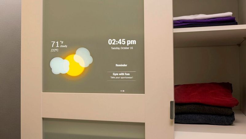 „Wir arbeiten am vernetzten Zuhause - an Geräten, die selbständig mitdenken und verstehen, was Nutzer wollen“, so Markus Heyn, Mitglied der Bosch-Geschäftsführung. Bosch präsentiert auf der CES 2019 eigene Smart Home Lösungen, wie vernetzte Kühlschränke oder intelligente Rasenmäher. (Bosch/ Ralf Grömminger)