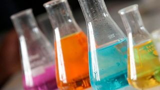 Im Projekt Decades sollen nachhaltige Lösungsmittel für den europäischen Biotech-Sektor entwickelt werden. (Bild: gemeinfrei)