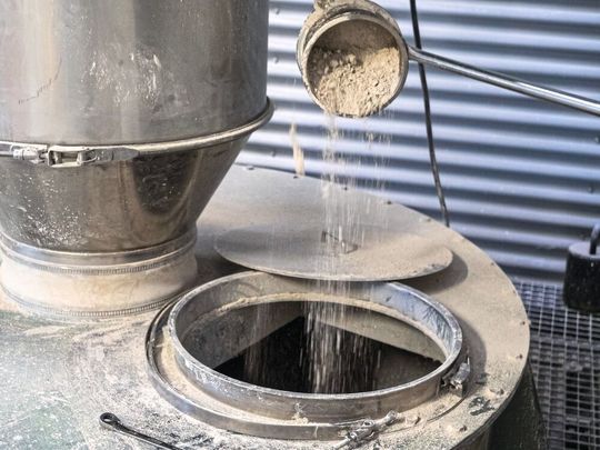 Im neuen Kreislaufsystem des Testcenters lassen sich verschiedene Produkte miteinander kombinieren und Genauigkeitsversuche mit unterschiedlichen Messprinzipien durchführen.(Bild:  Qlar)