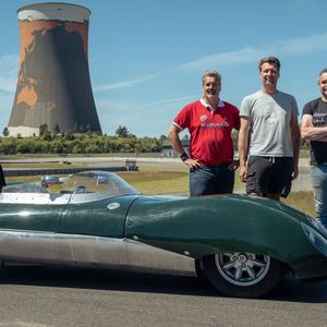 Setzen auf Westfield Sportscars: (v. l.) Taco Janssen, Operations Manager Motorsport der Rennstrecke Meppen, Cees Prins, Chief Of Operations, und Driving-Fun-Chef Peter Tunissen.(Bild:  LVK Fotografie)