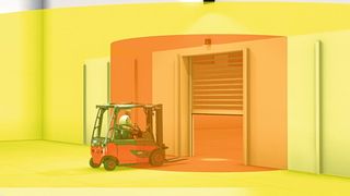 Linde Safety Guard Door Control ist eine intelligente Torsteuerung, über die Flurförderzeuge und Infrastruktur miteinander kommunizieren und beispielsweise Anfahrschäden vermeiden. (Bild: Linde-MH)