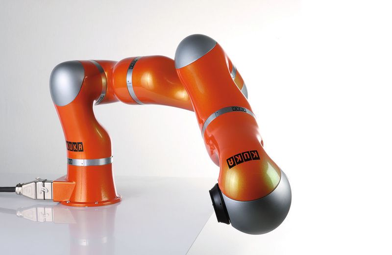 Bild 4: Kuka-Leichtbauroboter mit CPL-Leichtbaugetrieben. (Kuka Roboter)