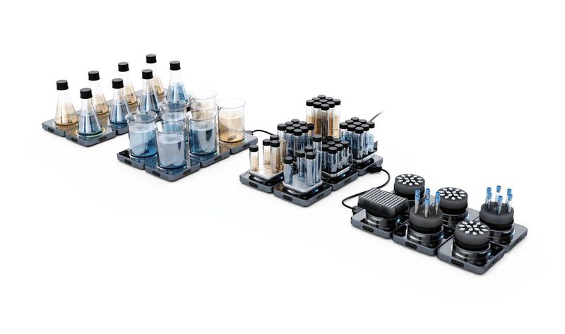 Bis zu 30 Geräte können in beliebigen Clustern zusammengeschaltet werden.  (Bild: IKA)