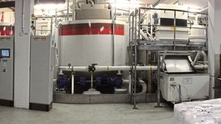 Die Leiblein Anschwemmfilteranlage mit integrierter Dosierstation ist nach Atex geprüft. (Leiblein)