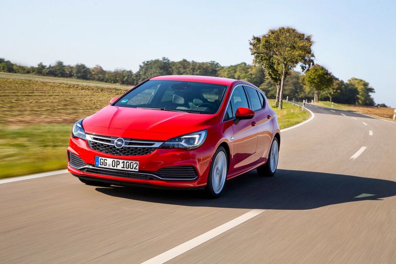 Während der Insignia einen neuen Beziner bekommt, erhält der Astra bei Opel einen neuen Motor an der Spitze der Dieselpalette. (Opel)