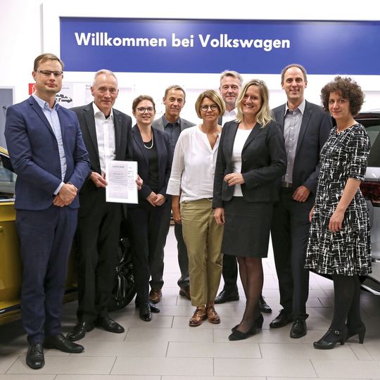 Geschafft: Volkswagen erhält drei Zertifizierungen für die Ausbildung.(Bild:  Promotor)