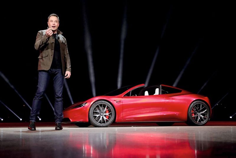 Unbeeindruckt von allen Zweiflern hat Tesla mittlerweile vier Modelle auf dem Markt. Drei weitere Fahrzeuge – Roadster, Cybertruck und der Schwerlastwagen Semi – sind angekündigt. Unbeeindruckt von allen Zweiflern hat Tesla mittlerweile vier Modelle auf dem Markt. Drei weitere Fahrzeuge – Roadster, Cybertruck und der Schwerlastwagen Semi – sind angekündigt.