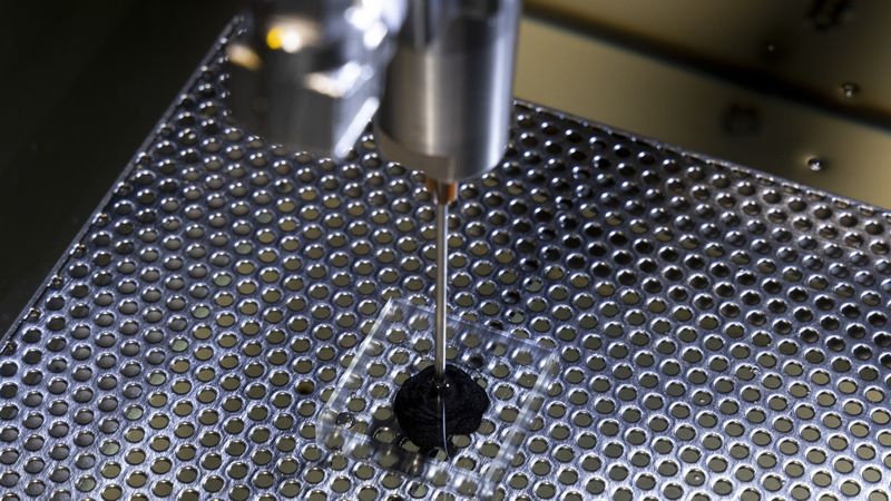 Blick in die Core Shell Composite Material 3D Molding Machine.(Bild: Toray Engineering)