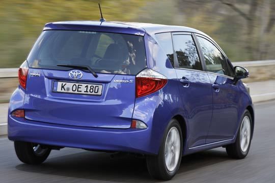 Kurze Überhänge vorn wie hinten machen den Familienwagen für den Stadtverkehr tauglich. (Archiv: Vogel Business Media)