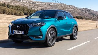 Die Modellpalette von DS besteht derzeit aus nur zwei Fahrzeugen, dem Kompakt-SUV DS 3 Crossback und dem Mittelklasse-SUV DS 7 Crossback. (Bild: Foto: DS)