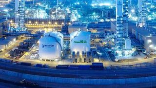 Night shot of the facility at Jazan Economic City in Saudi Arabia.  (Air Products)