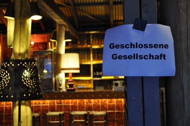 Geschlossene Gesellschaft im StrandPauli Hamburg (Pilot)