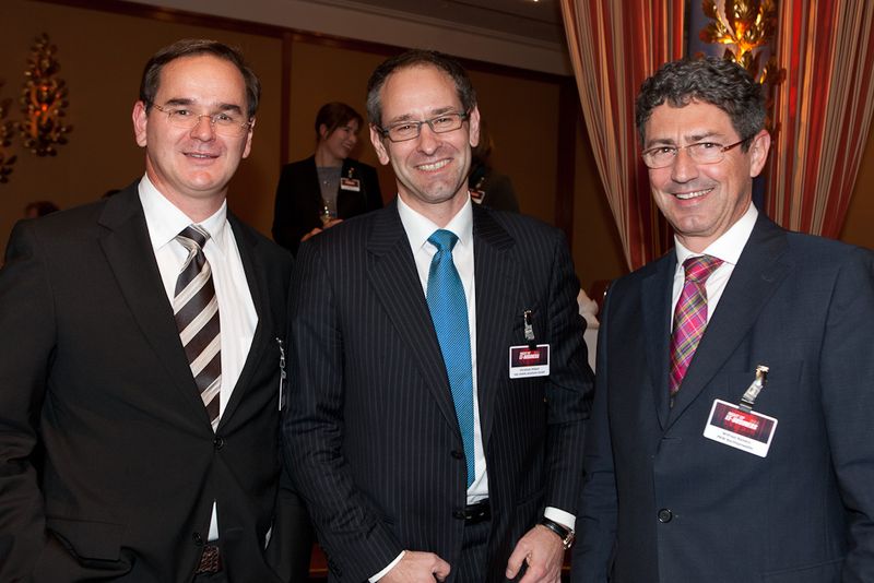 Werner Nieberle von Vogel IT-Medien (v.l.) mit Christoph Hilbert (Ime) und Wilfired Reiners (PRW Rechtsanwälte) (Archiv: Vogel Business Media)