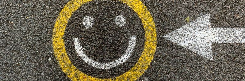 Junge Generationen wollen sich bei Problemen häufig selbst helfen. Ein ausgeklügeltes Self-Service Konzept führt zu einer höheren Zufriedenheit. Junge Generationen wollen sich bei Problemen häufig selbst helfen. Ein ausgeklügeltes Self-Service Konzept führt zu einer höheren Zufriedenheit.