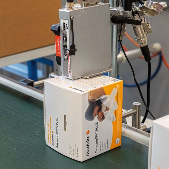 SKS kennzeichnet Medizinprodukte mit einem Markoprint-Drucker von Bluhm Systeme. SKS kennzeichnet Medizinprodukte mit einem Markoprint-Drucker von Bluhm Systeme.