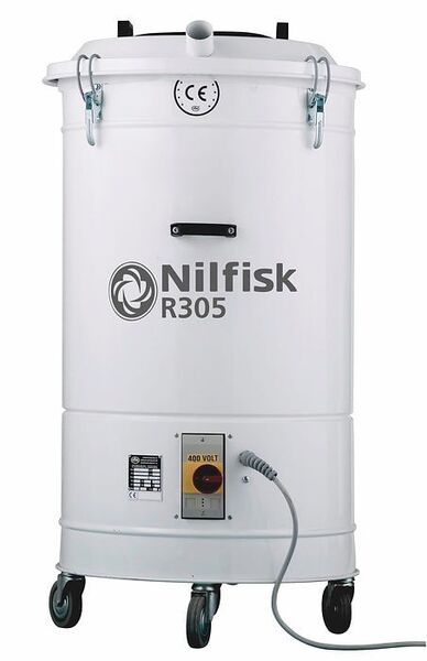Der Nilfisk-Industriesauger R305X leistet 2,2 Kilowatt und erreicht eine Fördermenge von 5.100 Litern pro Minute. Sein Einsatzgebiet ist die Beseitigung von Materialresten aus Papier oder Kunststoff. (Bild: Nilfisk)