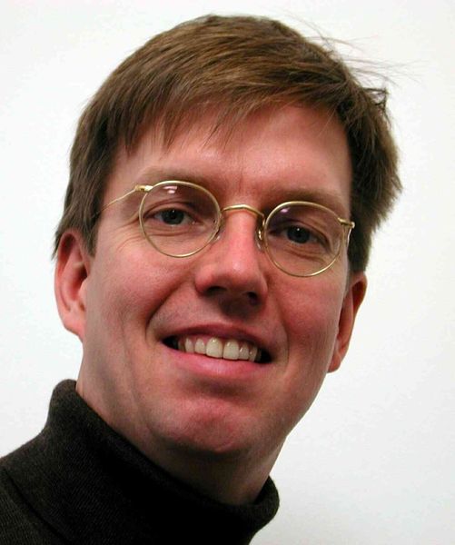 Andreas Huhmann, Strategy Consultant Connectivity + Networks bei der Harting Technologiegruppe: „Was aber sicher ist, Industrie 4.0 lässt sich nicht verhindern. Aber erst einmal müssen wir entsprechend des Hype Cycles durch das Tal der Tränen.“ (Harting)