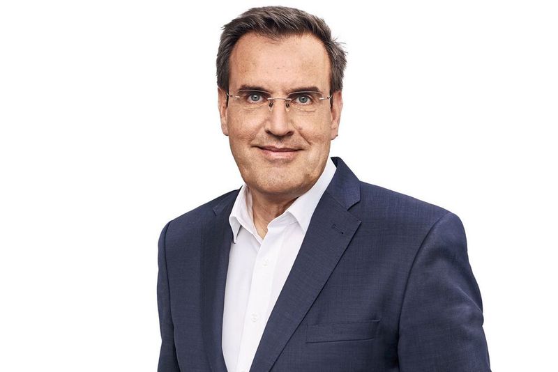 Andreas Wolf (62) leitete seit Oktober 2018 Continental Powertrain. Mit der Ausgliederung der Antriebssparte fungiert er seit Oktober 2021 als Chief Executive Officer von Vitesco Technologies. Andreas Wolf (62) leitete seit Oktober 2018 Continental Powertrain. Mit der Ausgliederung der Antriebssparte fungiert er seit Oktober 2021 als Chief Executive Officer von Vitesco Technologies.