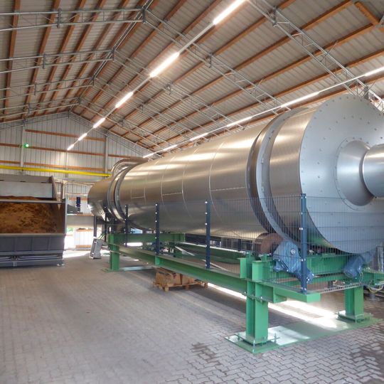 Die Maschine mit Trommeltrockner und Wirbelschicht kommt fast ohne fremde Energie aus Die Maschine mit Trommeltrockner und Wirbelschicht kommt fast ohne fremde Energie aus