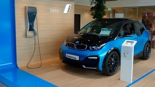 I3-Präsentation beim BMW-Partner. (Bild: Wehner / »kfz-betrieb«)