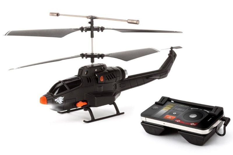 Der Helikopter Helo TC Assault von Griffin lässt sich mit einem Smartphone steuern - einfach App aufspielen, andocken, fertig. (Bild: Audio iN)