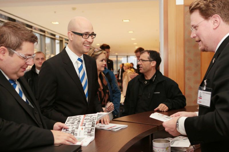 Zu den iTeam-Systemhausgesprächen reisten 150 Teilnehmer aus 120 angeschlossenen Systemhäusern, 50 Sponsoren sowie iTeam-Mitarbeitern und 20 Interessenten nach Mainz. (iTeam)