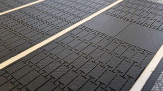 Leitfähige Textilverbundstoffe mit hoher Dehnung und Flexibilität, die sensorintegrierte smarte Textilien ermöglichen. (Bild: Filk Freiberg Institute)