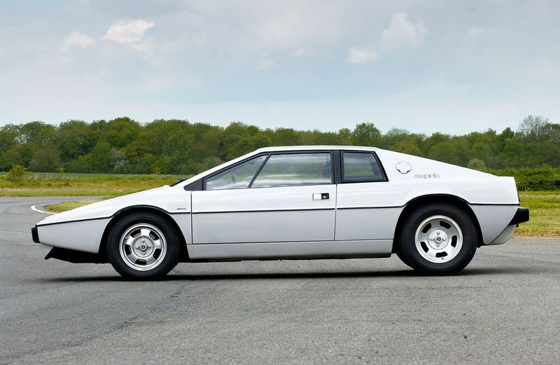 Der Lotus Esprit erreichte Platz 9 unter den schnellsten James-Bond-Autos. (Bild: Lotus)