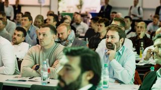 Zeichnungslos, KI-gestützt, vernetzt: Über die Zukunft der Produktentwicklung wird auf dem fünften Konstruktionsleiter-Forum am 29. Oktober in Würzburg diskutiert.  (Bild: VCG/Stefan Bausewein)