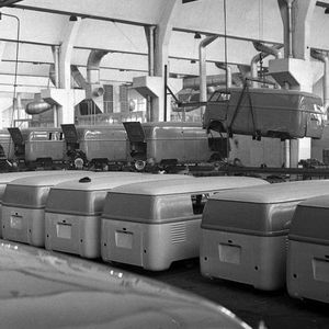 Ende 1950 sind bereits 8.001 Transporter gebaut. Die Nachfrage ist riesig, zumal er für Handwerker und Händler mit Preisen ab 5.850 D-Mark erschwinglich ist.(Foto:  VWN)