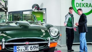 Unter www.dekra-classic-services.de informiert der bekannte Überwacher über seine Leistungen für Oldtimer. (Dekra)